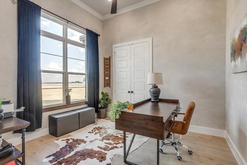 Images Trinity Group Realty