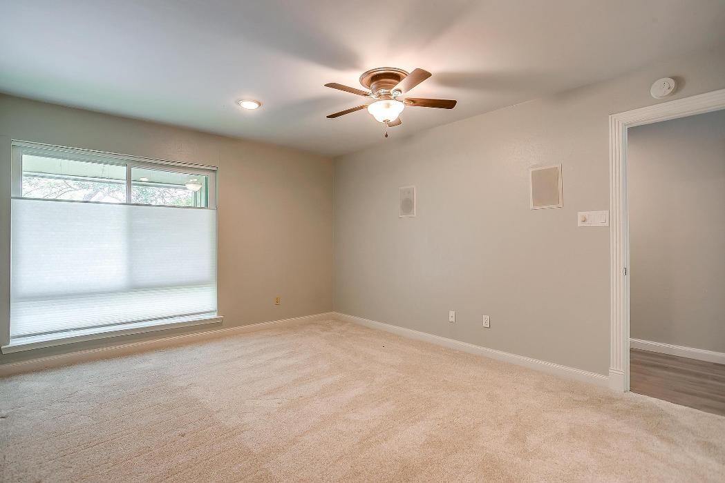 Images Trinity Group Realty