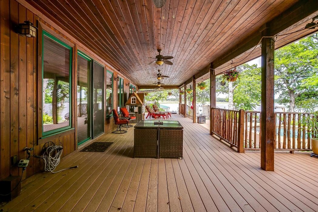 Images Trinity Group Realty