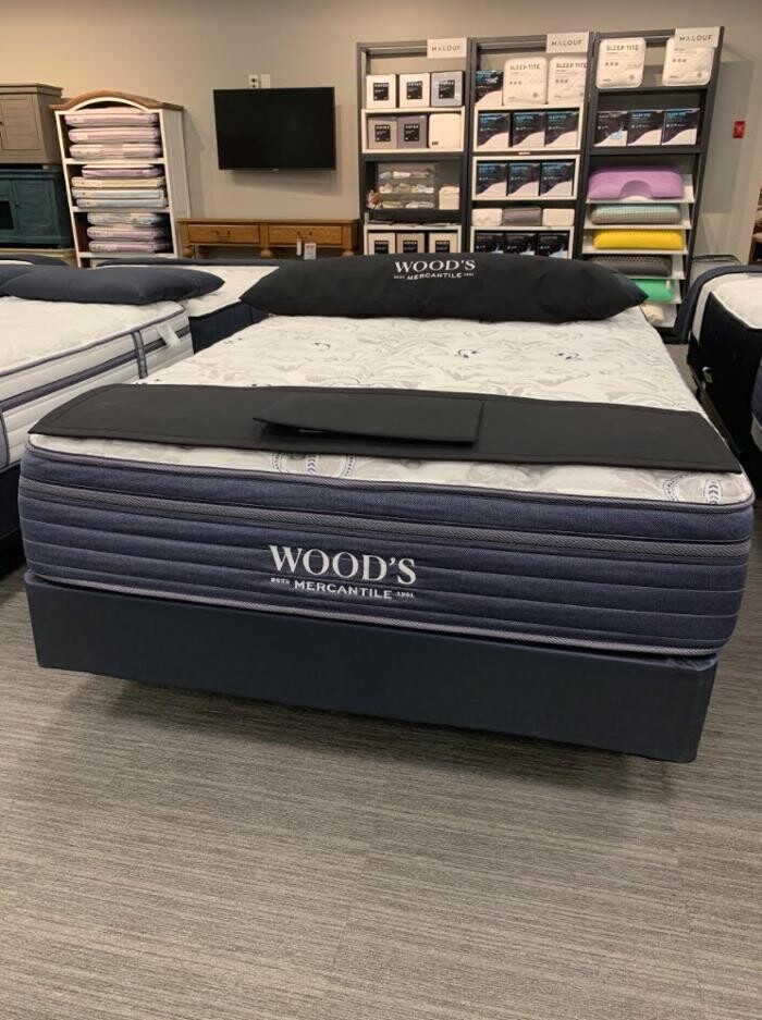 Images Wood's Mercantile