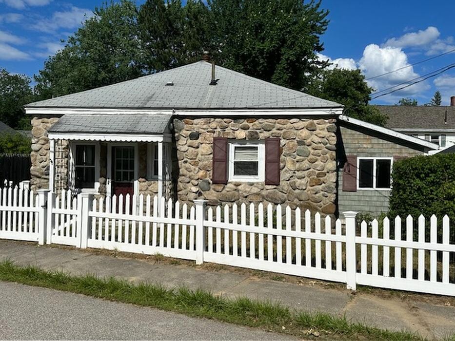Images Town Square Realty Group