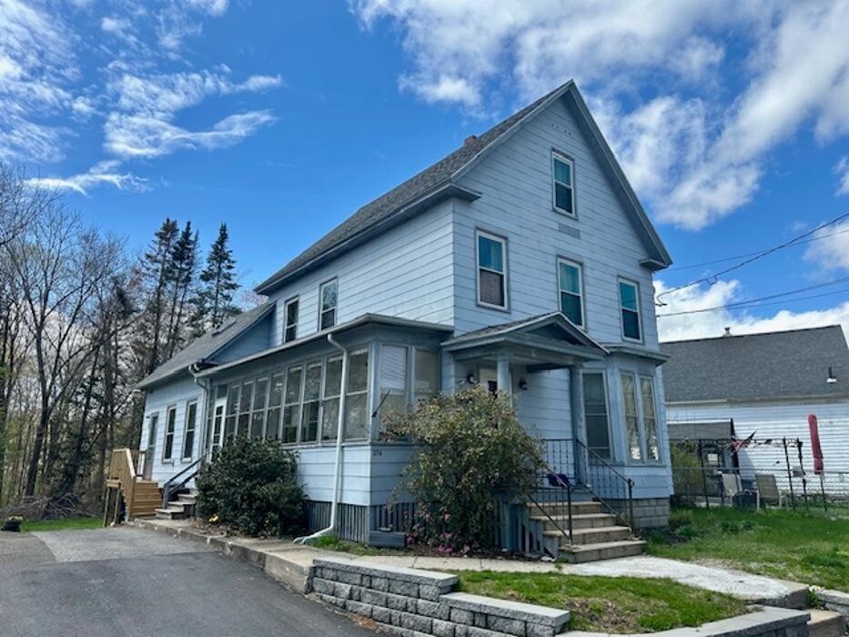 Images Town Square Realty Group