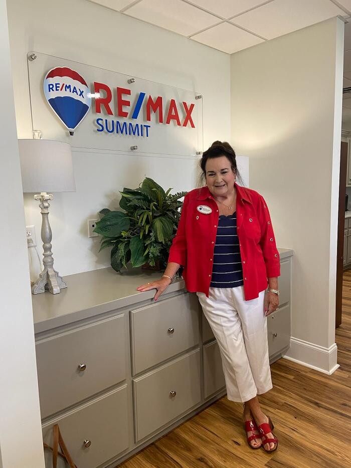 Images RE/MAX SUMMIT