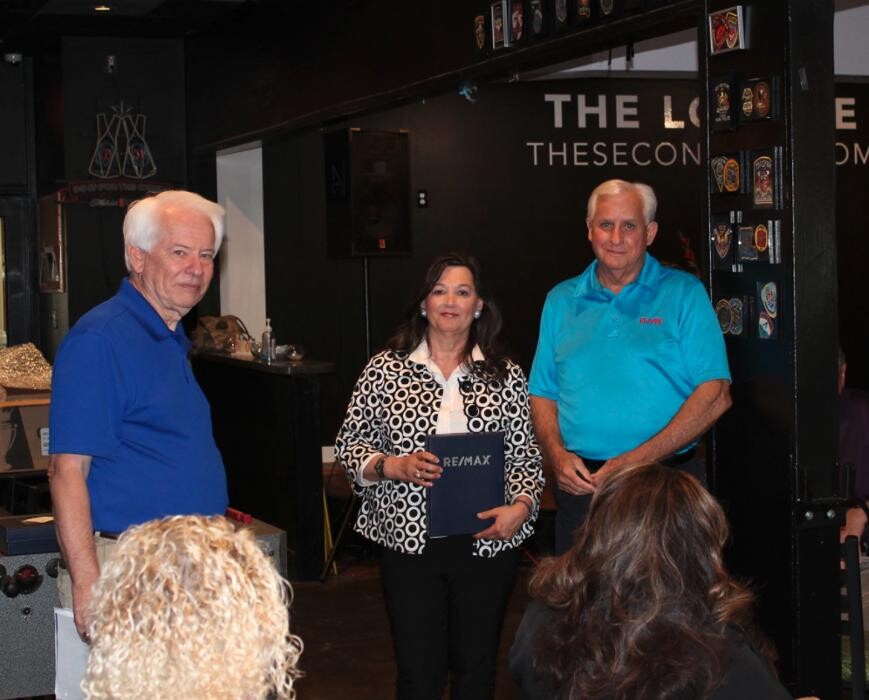 Images RE/MAX SUMMIT