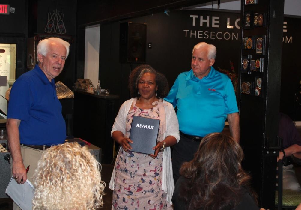 Images RE/MAX SUMMIT