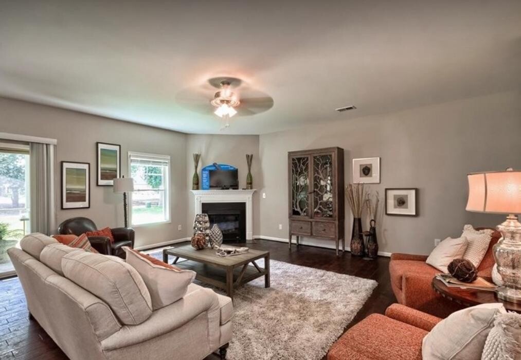 Images RE/MAX SUMMIT