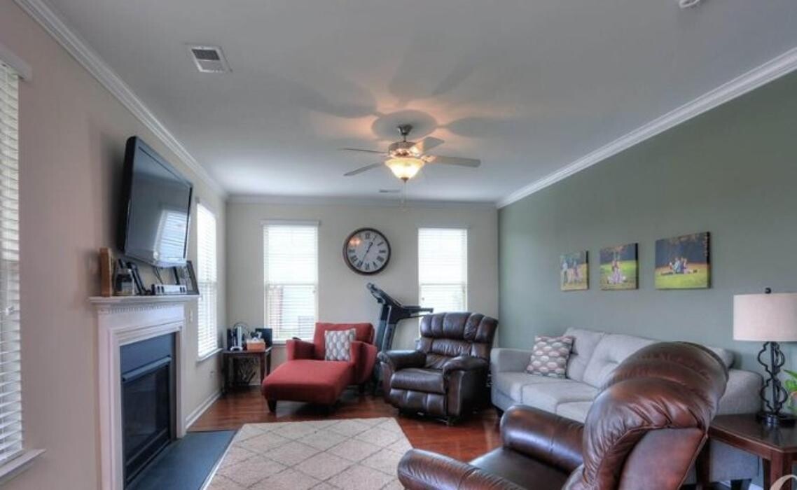 Images RE/MAX SUMMIT