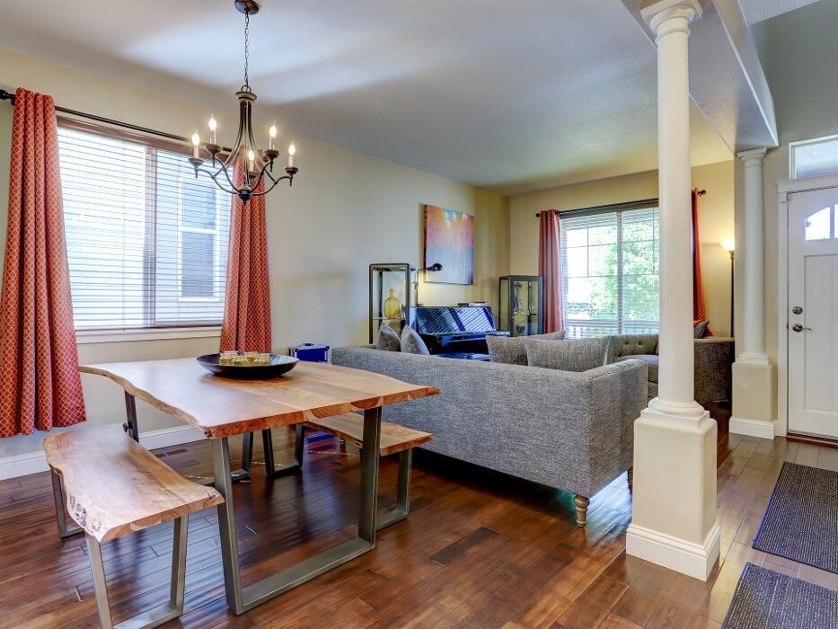 Images Rose Real Estate Group