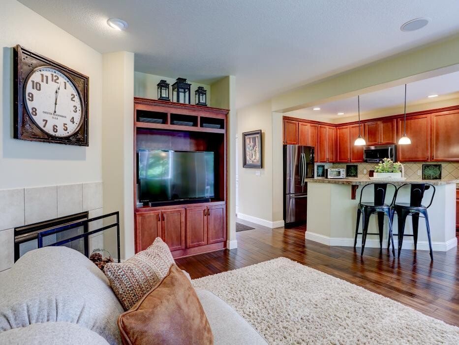 Images Rose Real Estate Group