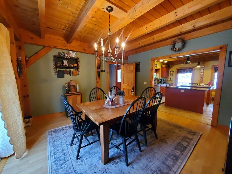 Images Vanessa Stone Real Estate, LLC