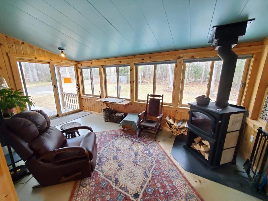 Images Vanessa Stone Real Estate, LLC