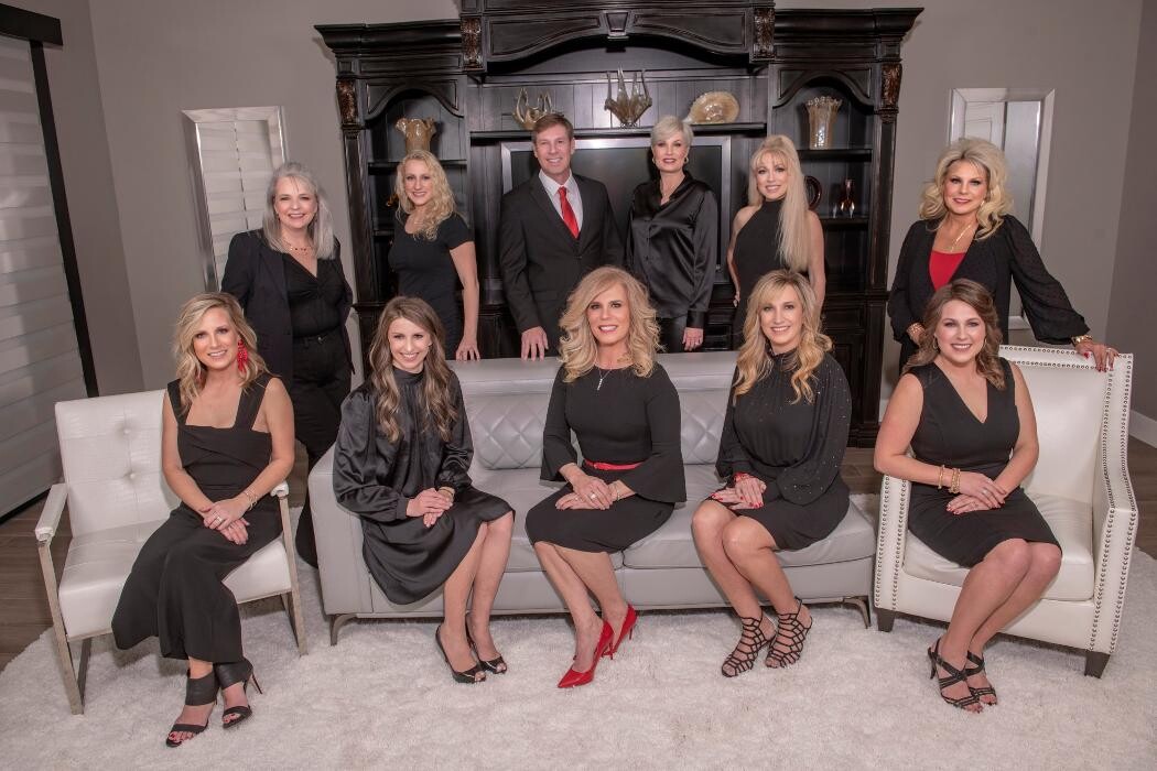 Images The Agency, Kerri Payne James Real Estate Team