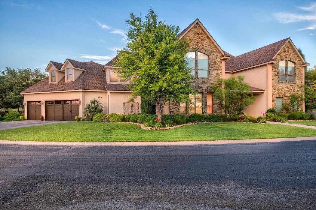 Images The Agency, Kerri Payne James Real Estate Team