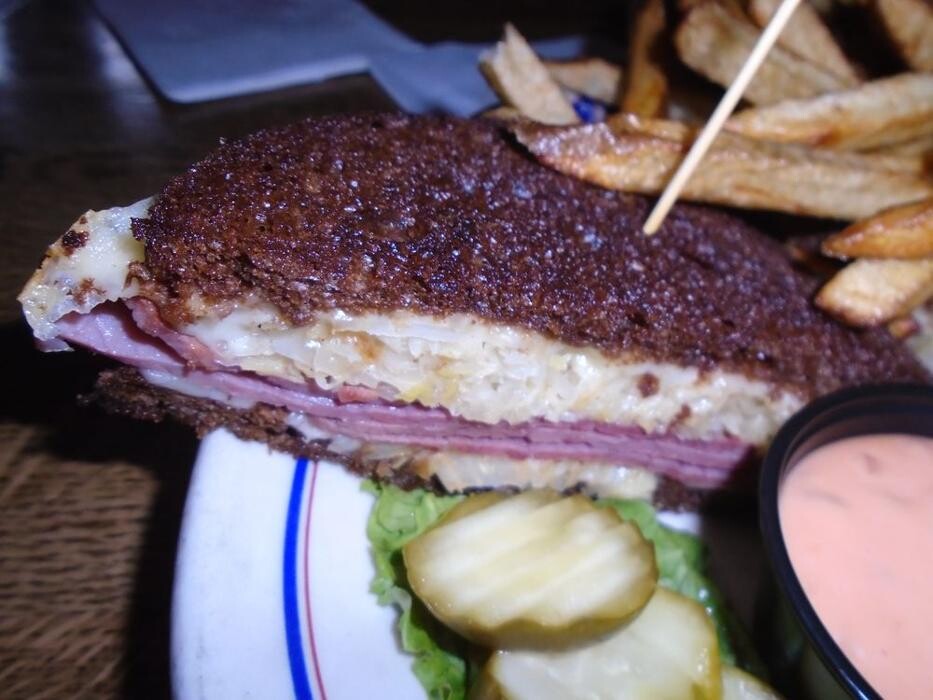 Images Barker's Bar & Grill