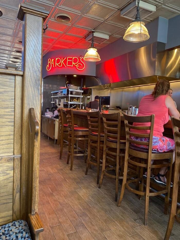 Images Barker's Bar & Grill