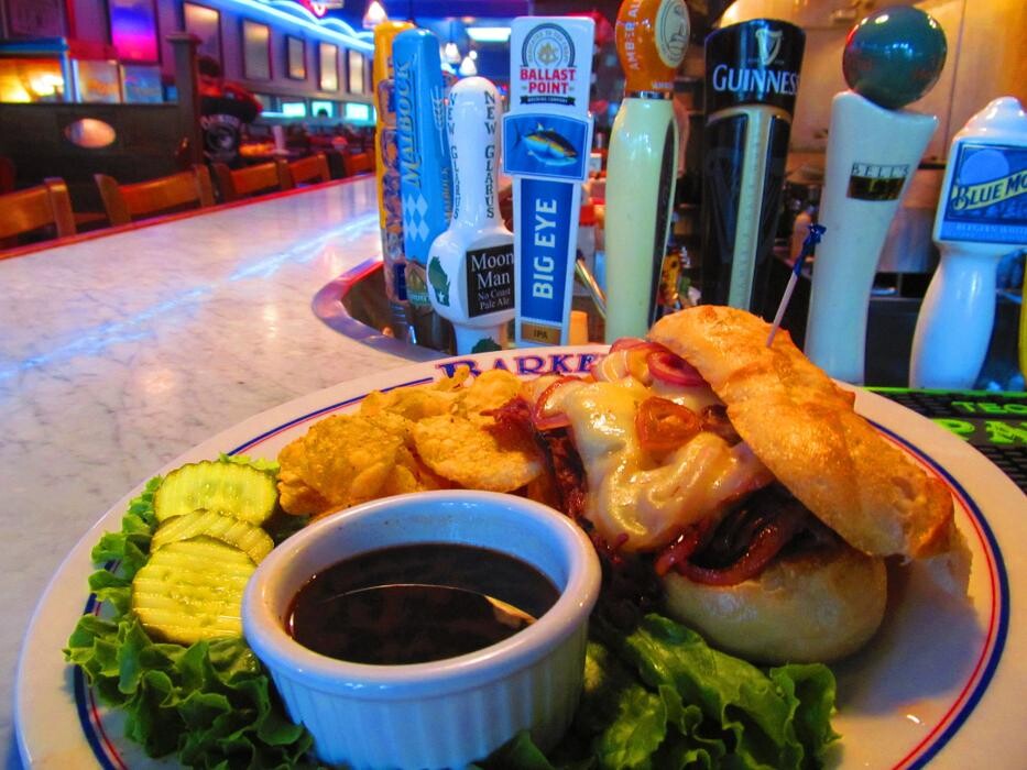Images Barker's Bar & Grill