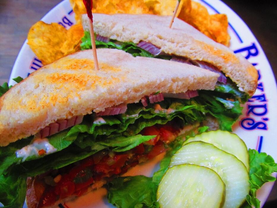 Images Barker's Bar & Grill