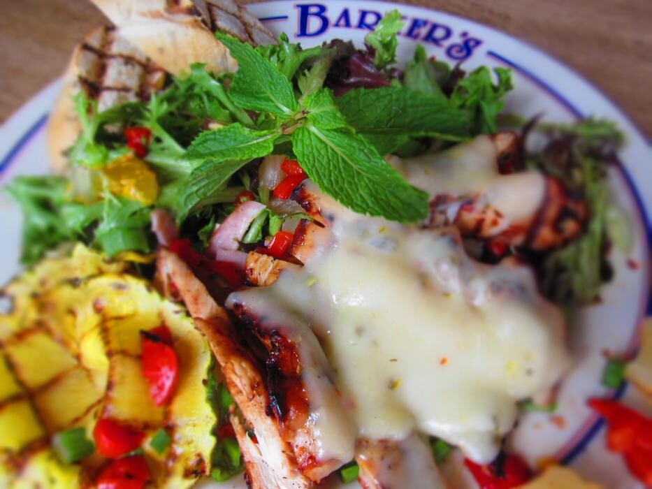 Images Barker's Bar & Grill