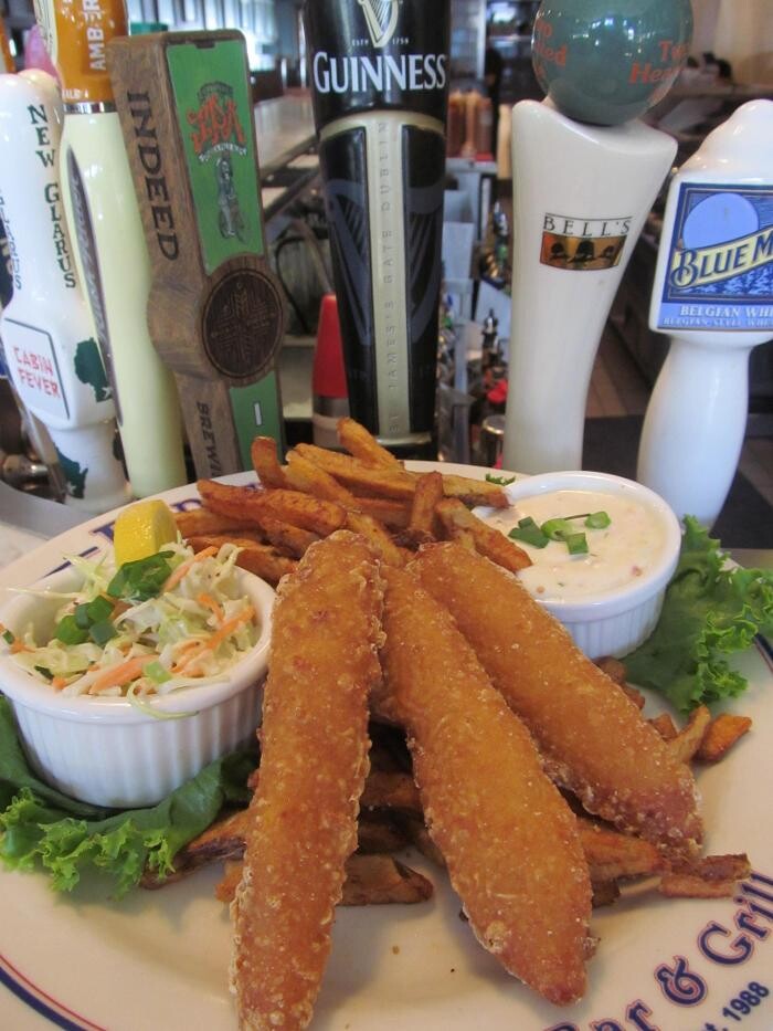 Images Barker's Bar & Grill