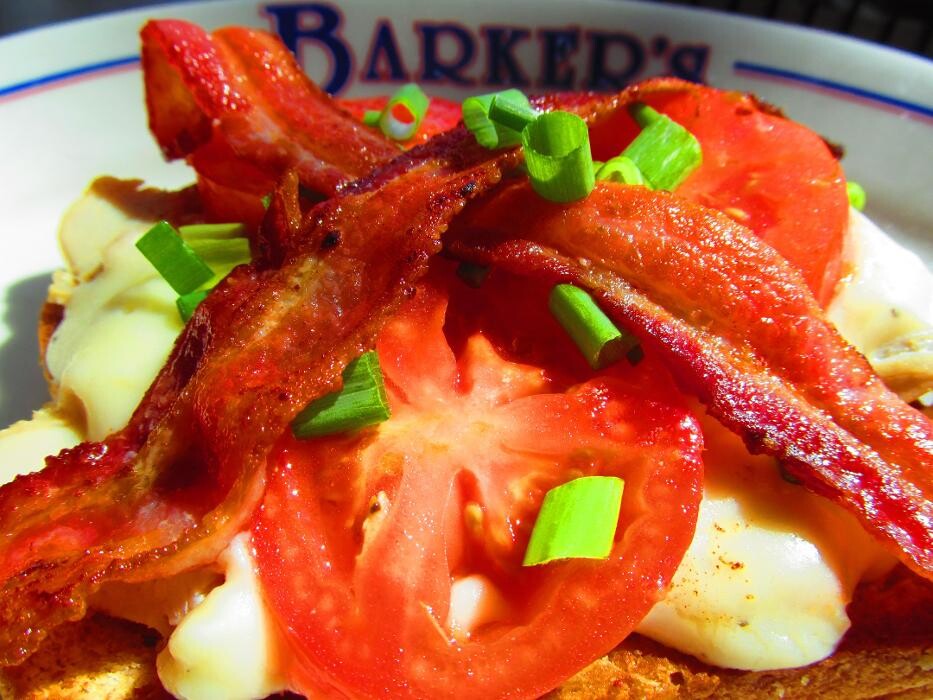 Images Barker's Bar & Grill