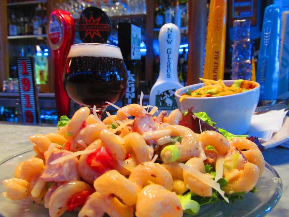 Images Barker's Bar & Grill