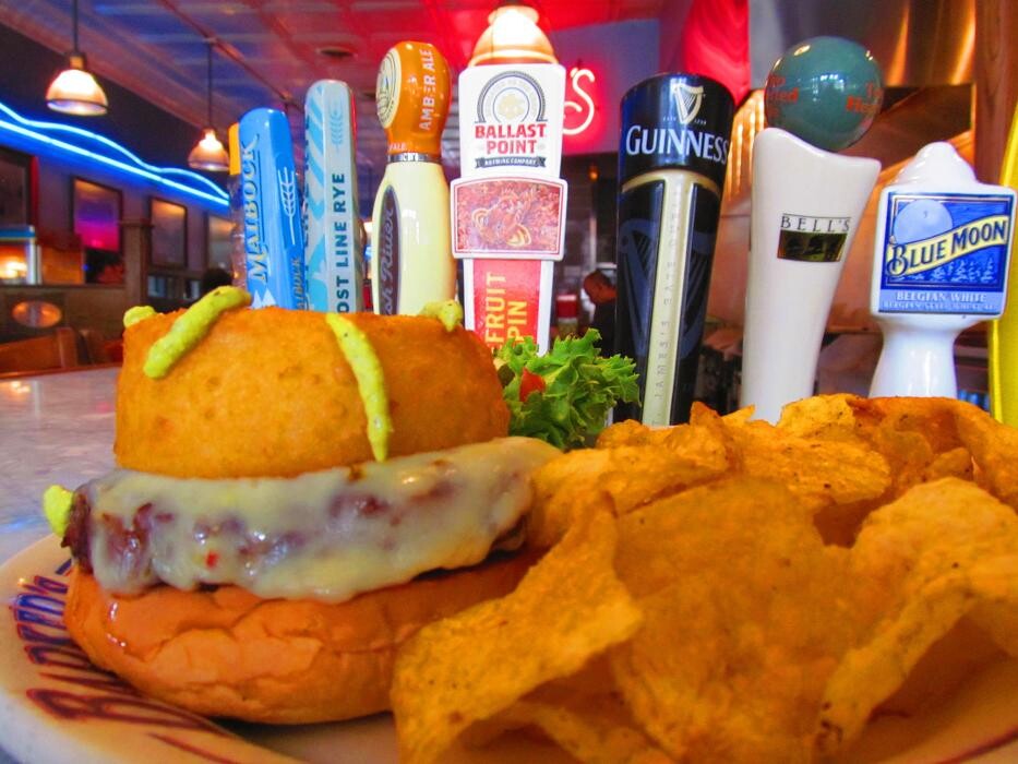 Images Barker's Bar & Grill