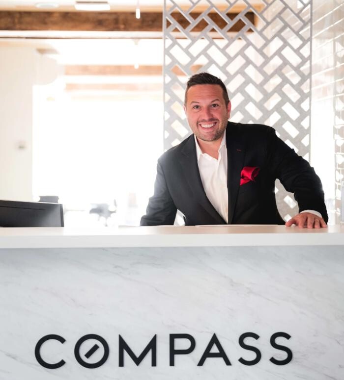 Images Kori Sassower Team