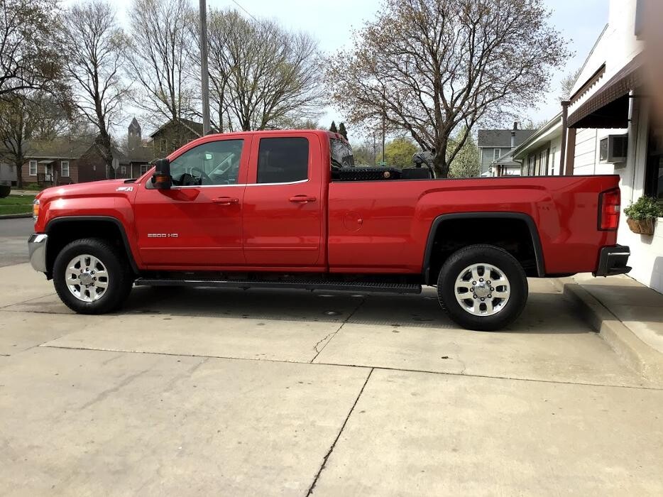 Images LaSalle Body & Fender, Inc.