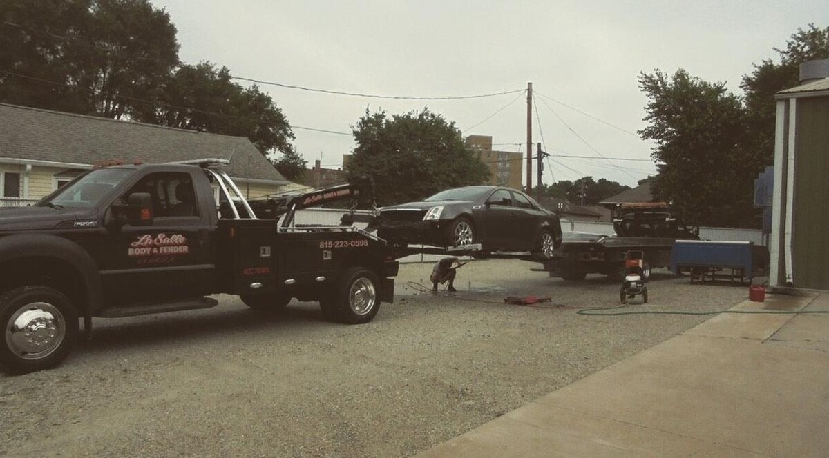 Images LaSalle Body & Fender, Inc.