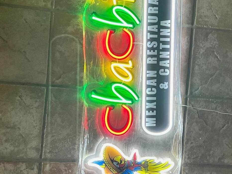 Images Fluorescent Signs Inc