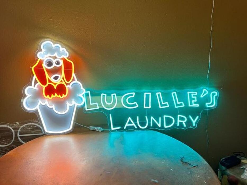 Images Fluorescent Signs Inc
