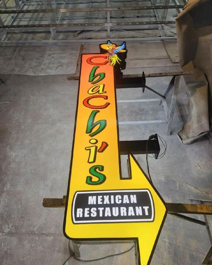 Images Fluorescent Signs Inc