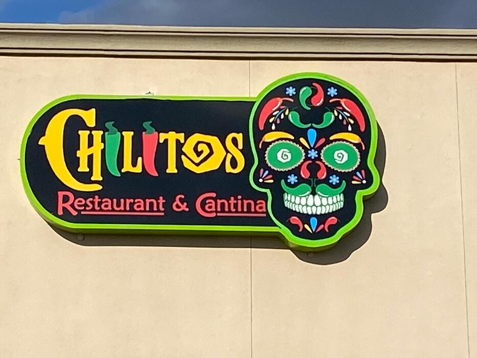 Images Fluorescent Signs Inc