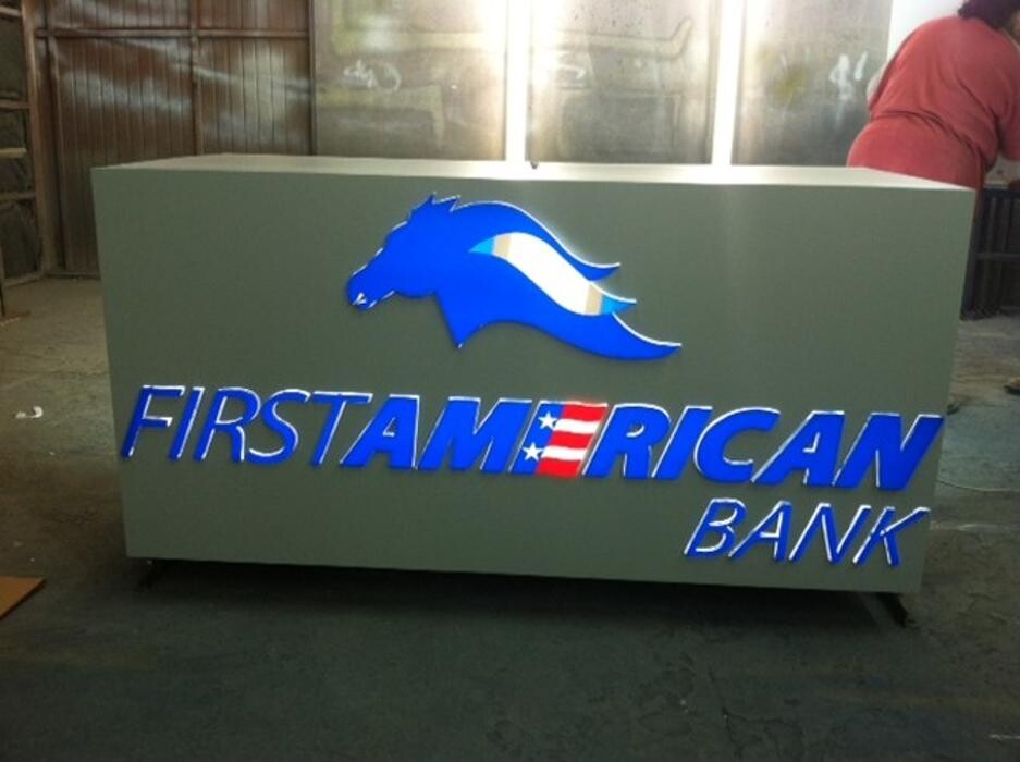 Images Fluorescent Signs Inc
