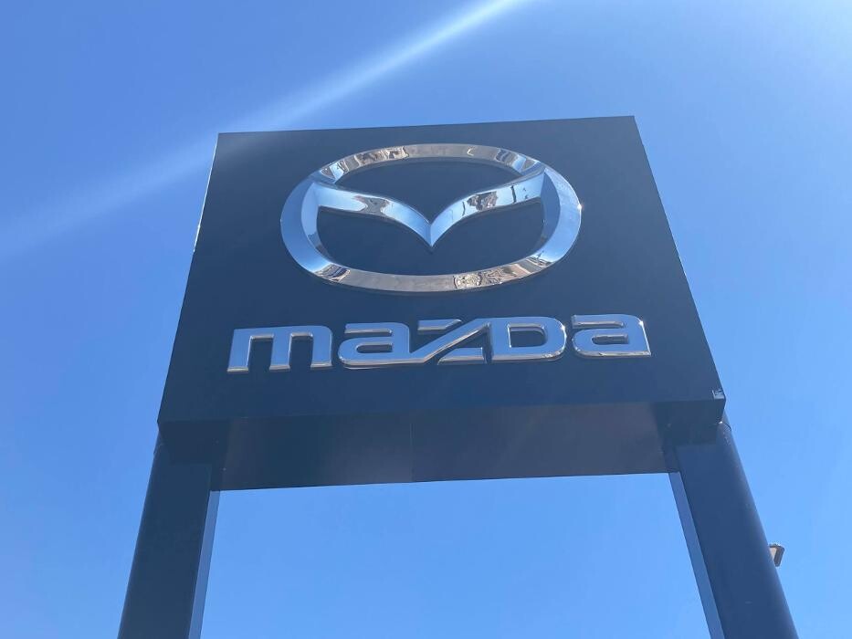 Images Fluorescent Signs Inc