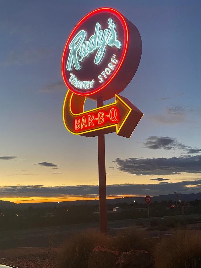 Images Fluorescent Signs Inc