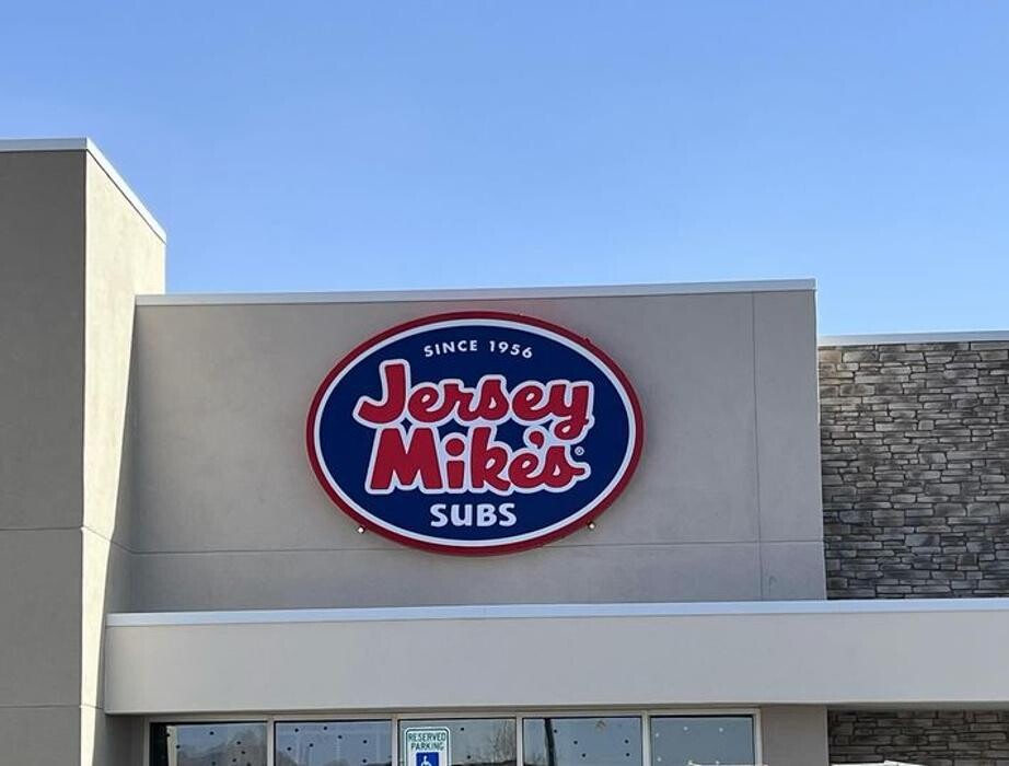 Images Fluorescent Signs Inc