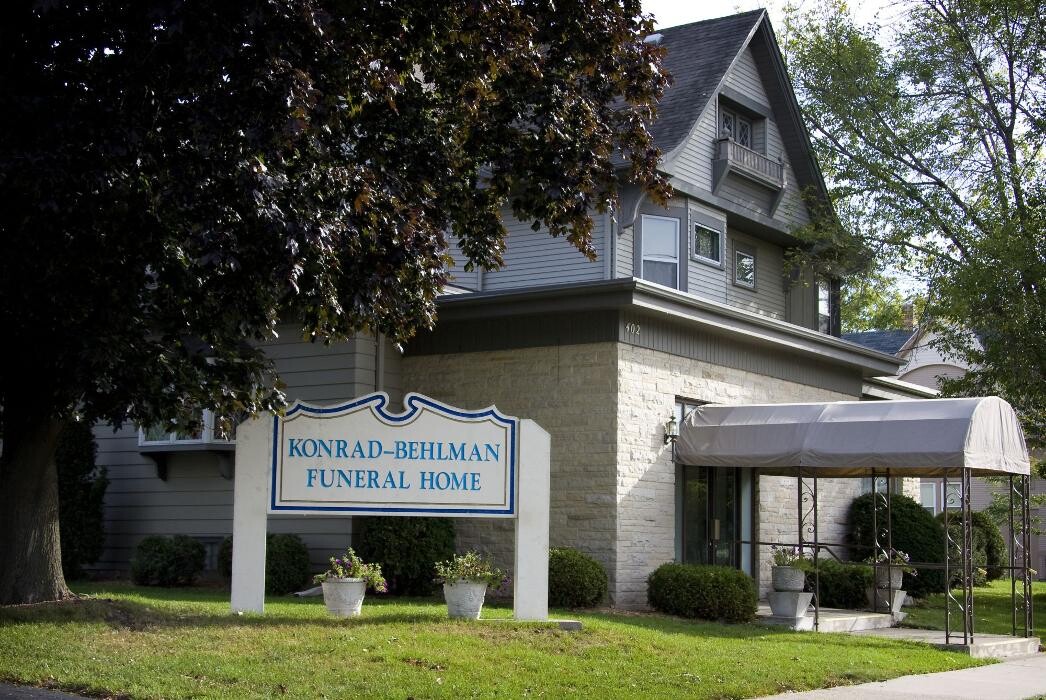 Images Konrad-Behlman Funeral Homes