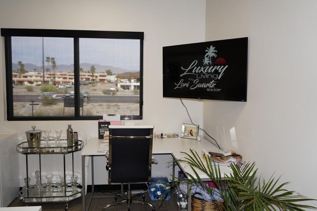Images Luxury Living by Lori Swartz