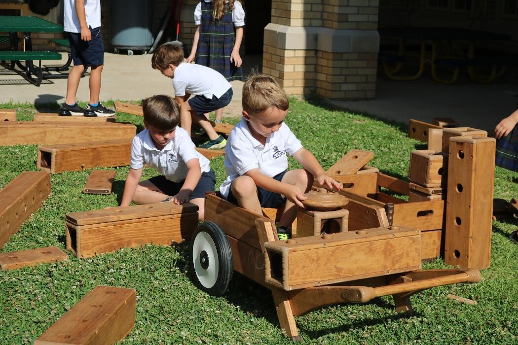 Images St. Mark's Cathedral School