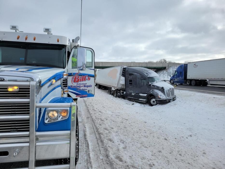 Images Bill's Professional Towing & Repair