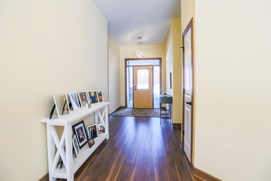 Images Kim Theis - Generations Real Estate Group