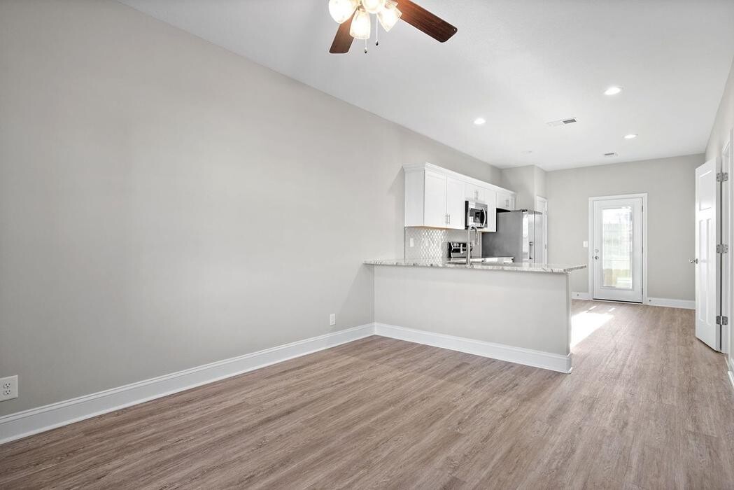 Images Horizon Realty & Management, LLC