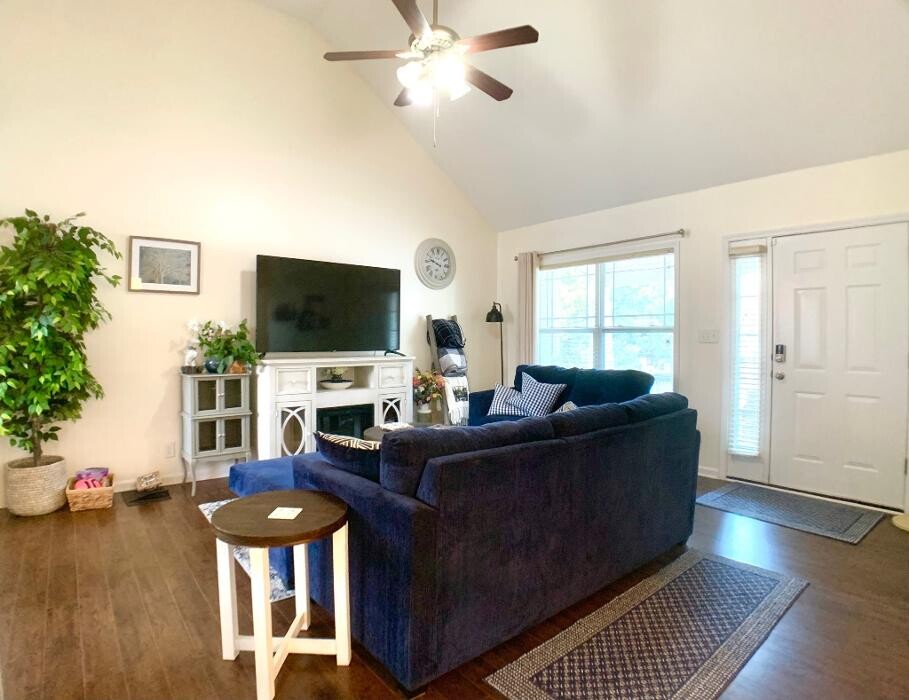 Images Horizon Realty & Management, LLC