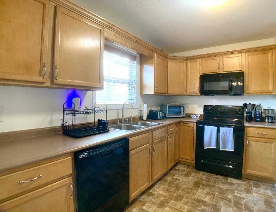 Images Horizon Realty & Management, LLC