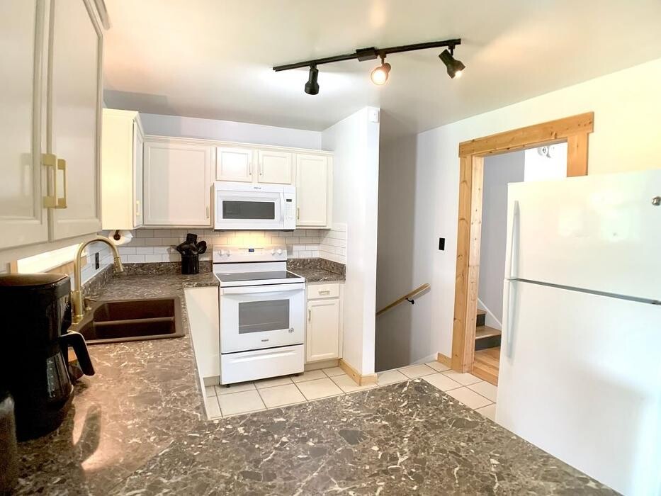 Images Horizon Realty & Management, LLC