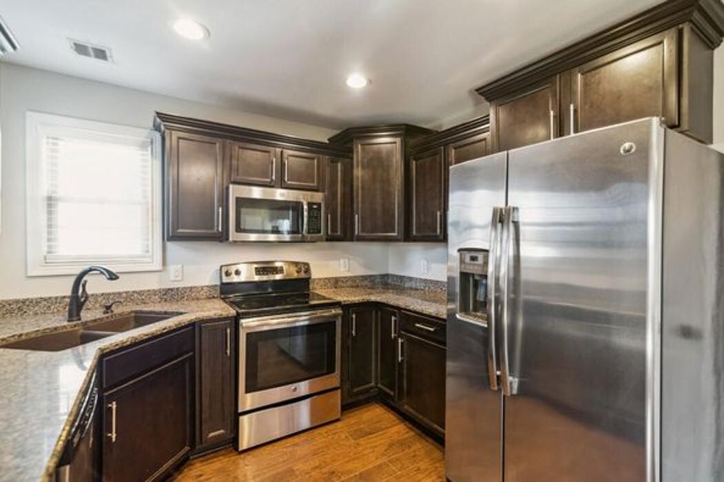 Images Horizon Realty & Management, LLC