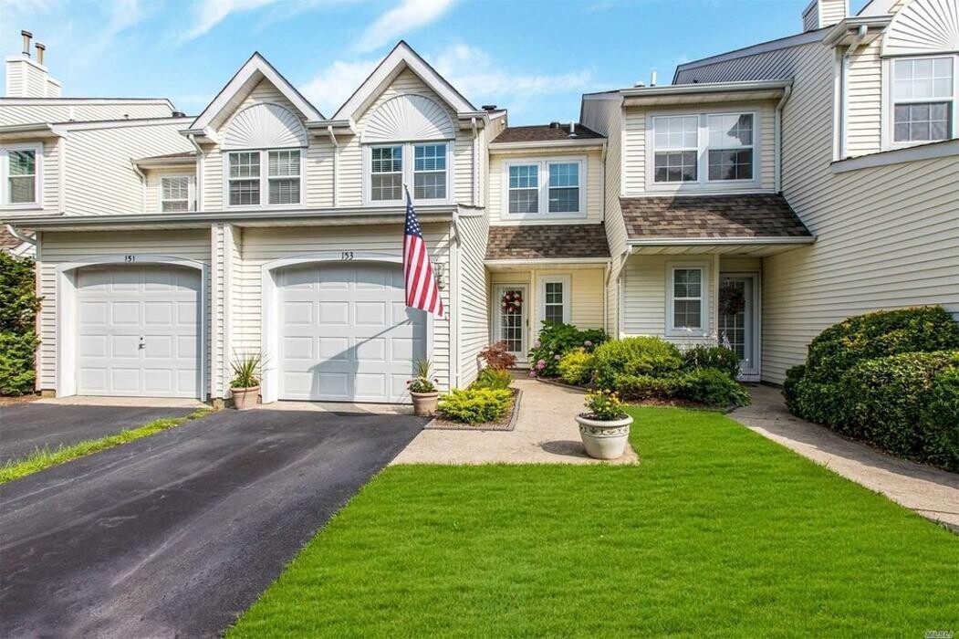 Images Leesa Byrnes Realty