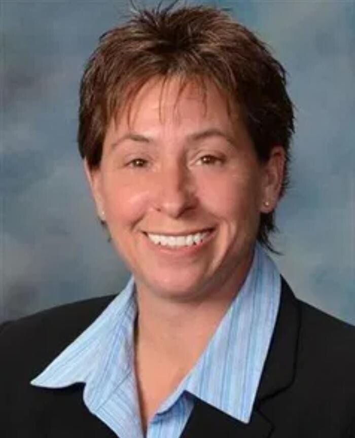 Images Leesa Byrnes Realty