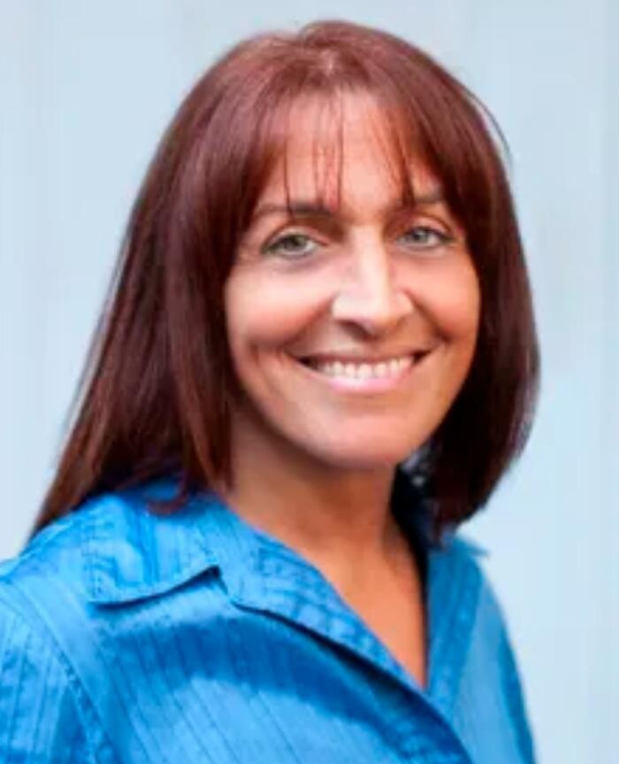 Images Leesa Byrnes Realty